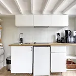 Bluestay 24 - Superb Apartment In Paris